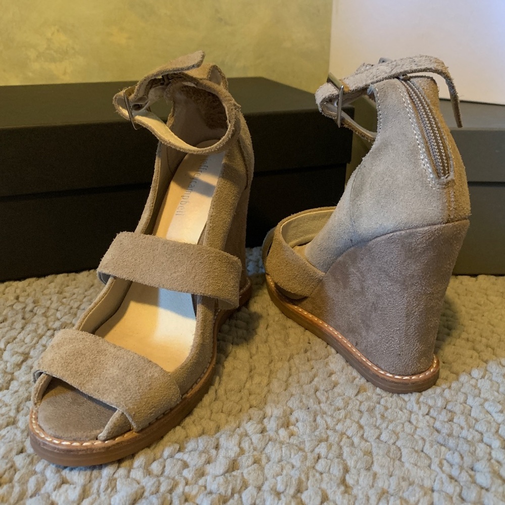 Jeffrey Campbell Wedge Heels - Picture 5 of 6